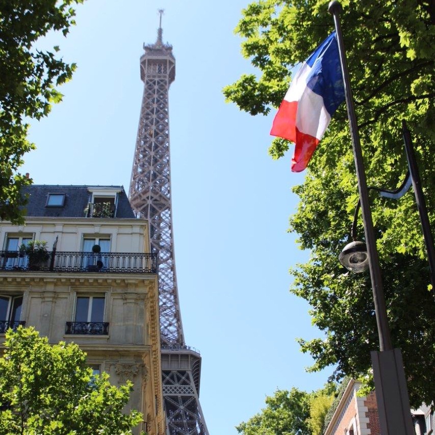 Paris Eifelturm französische Flagge 